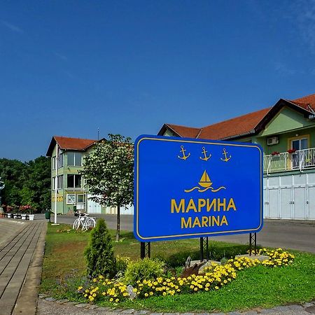 Apartments Marina 아파틴 외부 사진