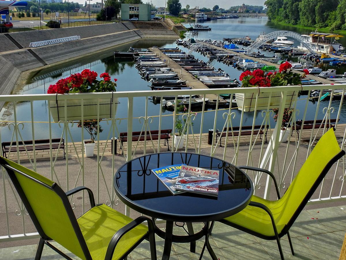 Apartments Marina 아파틴 외부 사진